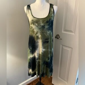 SJS Tie Dye Casual Dress knee length. Olive Green/off white. Size M